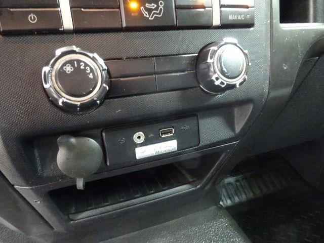 Ford F-150 4WD SuperCrew 145" Platinum 2014