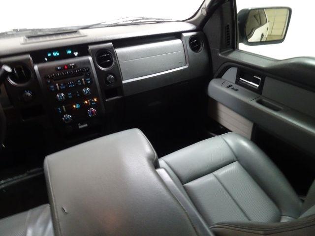 Ford F-150 4WD SuperCrew 145" Platinum 2014