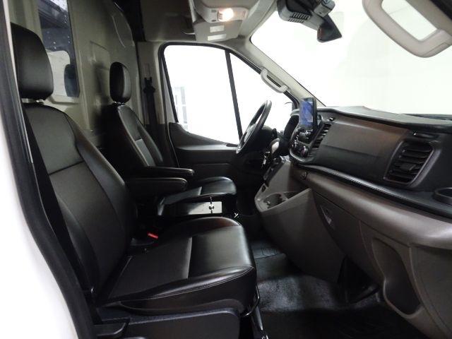 Ford Transit Cargo Van T-250 130" Med Rf 9070 GVWR RWD 2020