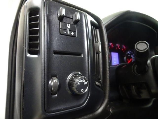 Chevrolet Silverado 2500HD 2WD Reg Cab 133.6" Work Truck 2018