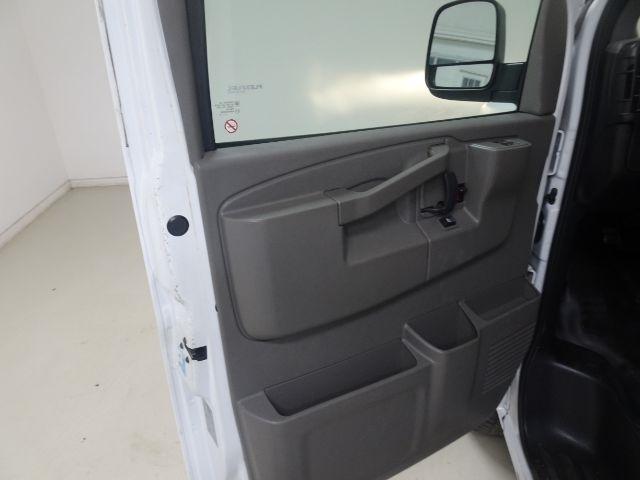 Chevrolet Express Cargo Van RWD 2500 135" 2018