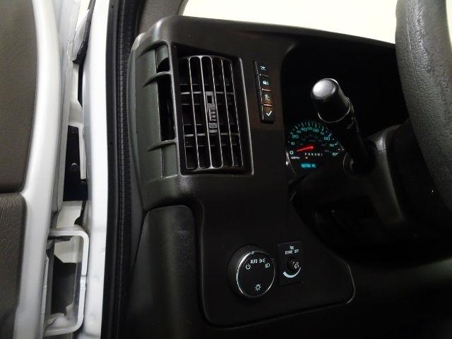 Chevrolet Express Cargo Van RWD 2500 135" 2018