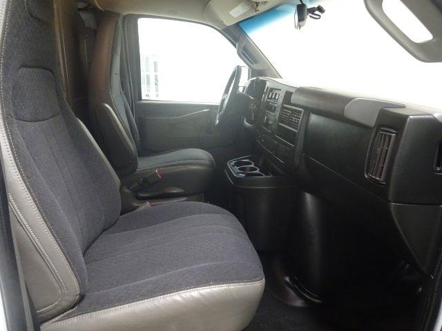 Chevrolet Express Cargo Van RWD 2500 135" 2018