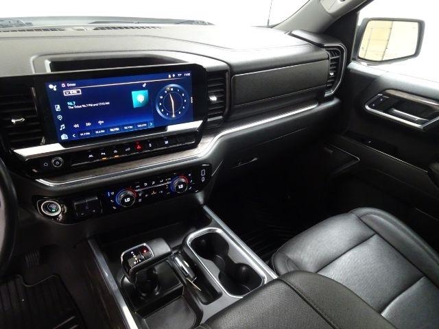 Chevrolet Silverado 1500 4WD Crew Cab 147" LTZ 2023