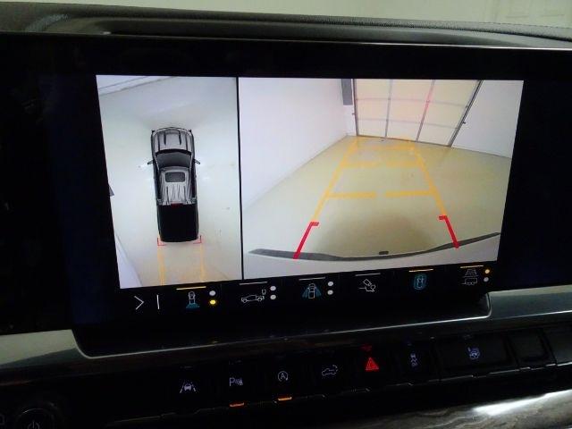 Chevrolet Silverado 1500 4WD Crew Cab 147" LTZ 2023