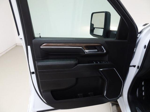 Chevrolet Silverado 2500HD 4WD Crew Cab 172" LT 2024