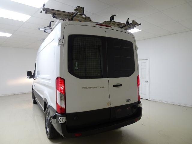 Ford Transit Van T-250 148" Med Rf 9000 GVWR Sliding RH Dr 2017