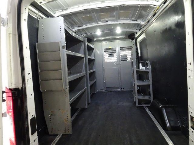 Ford Transit Van T-250 148" Med Rf 9000 GVWR Sliding RH Dr 2017