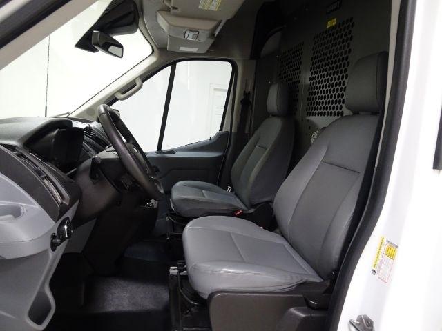 Ford Transit Van T-250 148" Med Rf 9000 GVWR Sliding RH Dr 2017