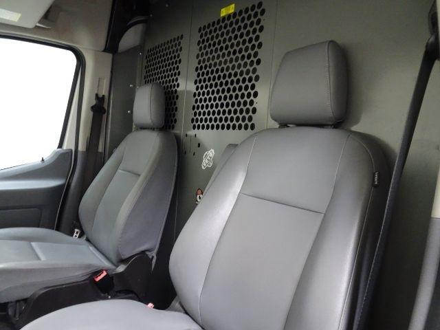 Ford Transit Van T-250 148" Med Rf 9000 GVWR Sliding RH Dr 2017
