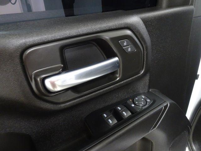 Chevrolet Silverado 2500HD 4WD Crew Cab 172" Work Truck 2023