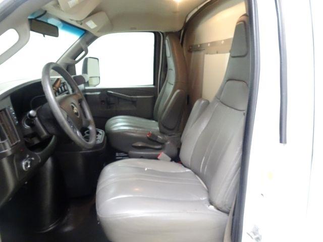 Chevrolet Express Commercial Cutaway 3500 Van 139" 2017
