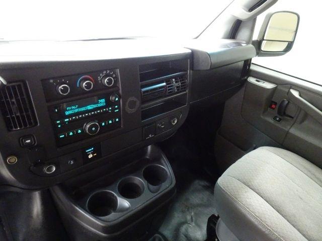 Chevrolet Express Commercial Cutaway 3500 Van 139" 2017
