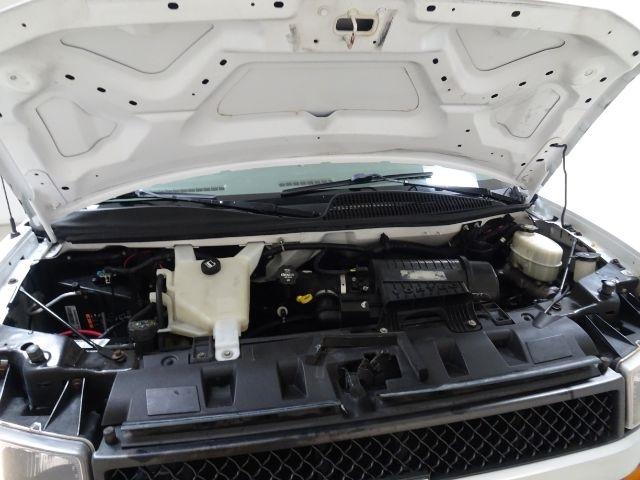 Chevrolet Express Commercial Cutaway 3500 Van 139" 2017