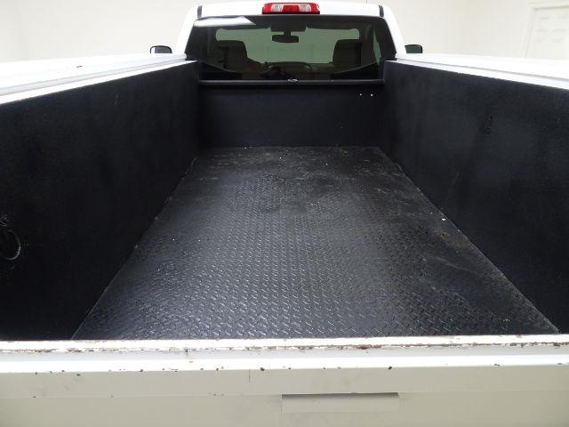 Chevrolet Silverado 2500HD Built After Aug 14 2WD Reg Cab 133.6" Work Truck 2015