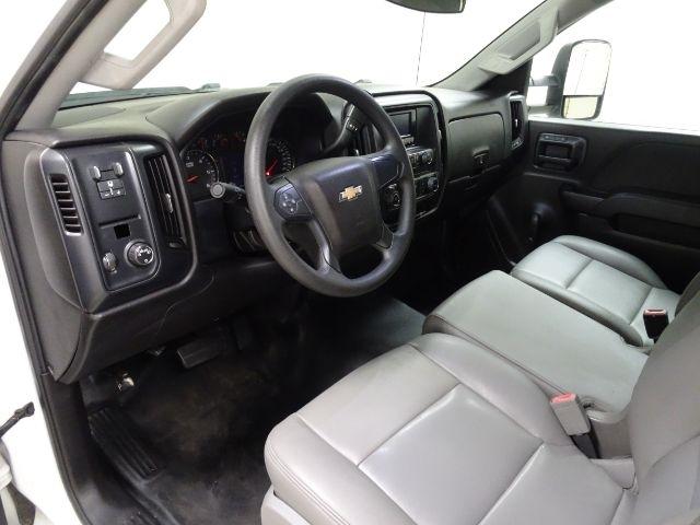 Chevrolet Silverado 2500HD Built After Aug 14 2WD Reg Cab 133.6" Work Truck 2015