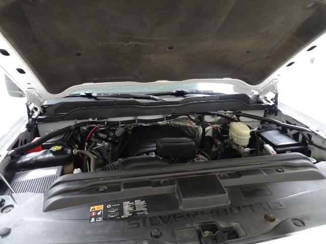 Chevrolet Silverado 2500HD Built After Aug 14 2WD Reg Cab 133.6" Work Truck 2015
