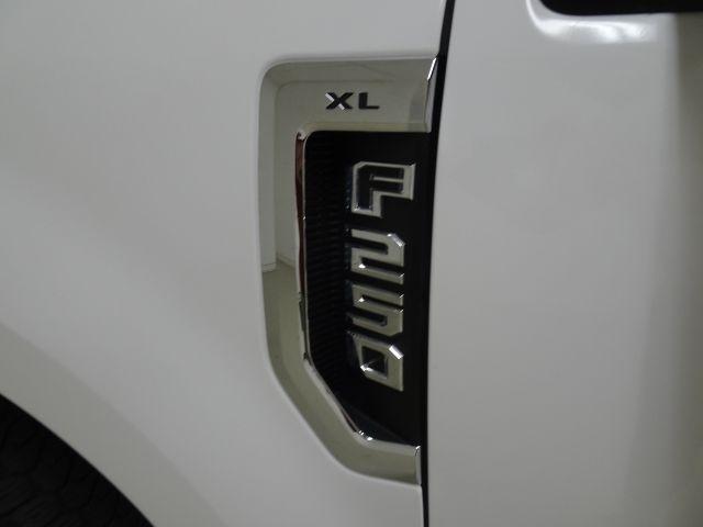 Ford Super Duty F-250 SRW King Ranch 4WD Crew Cab 8' Box 2021