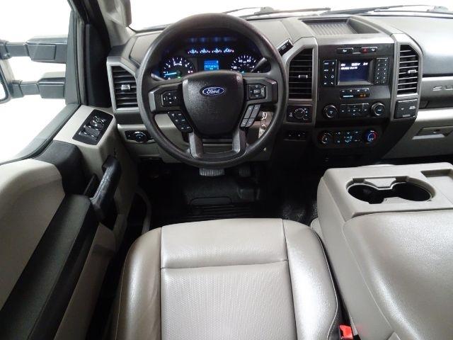 Ford Super Duty F-250 SRW King Ranch 4WD Crew Cab 8' Box 2021