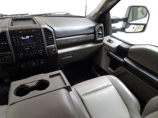 Ford Super Duty F-250 SRW King Ranch 4WD Crew Cab 8' Box 2021