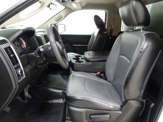 RAM 1500 Classic Tradesman 4x2 Reg Cab 8' Box 2023