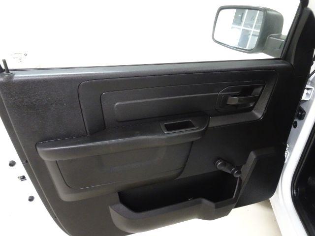 RAM 1500 Classic Tradesman 4x2 Reg Cab 8' Box 2023