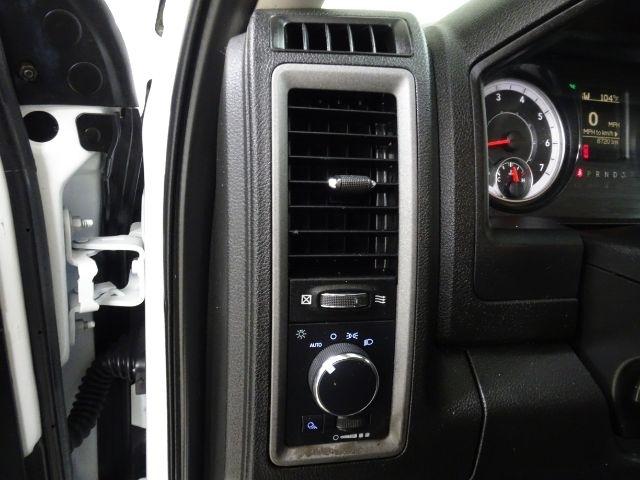RAM 1500 Classic Tradesman 4x2 Reg Cab 8' Box 2023