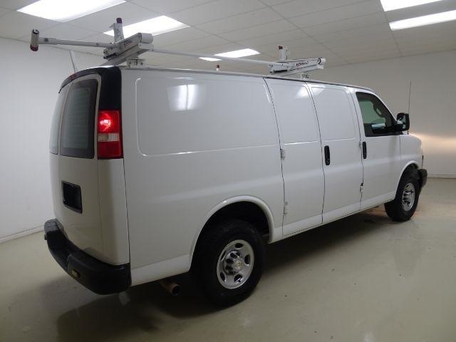Chevrolet Express Cargo Van RWD 2500 135" 2021