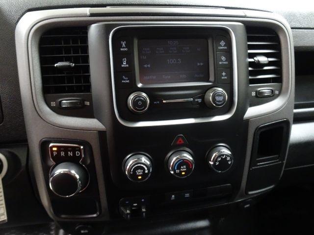 RAM 1500 Classic Tradesman 4x2 Reg Cab 8' Box 2023