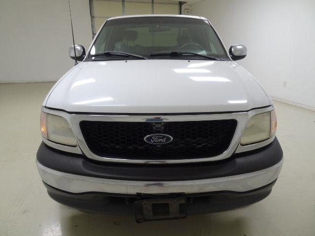 Ford F-150 Supercab 139" Lariat 2001