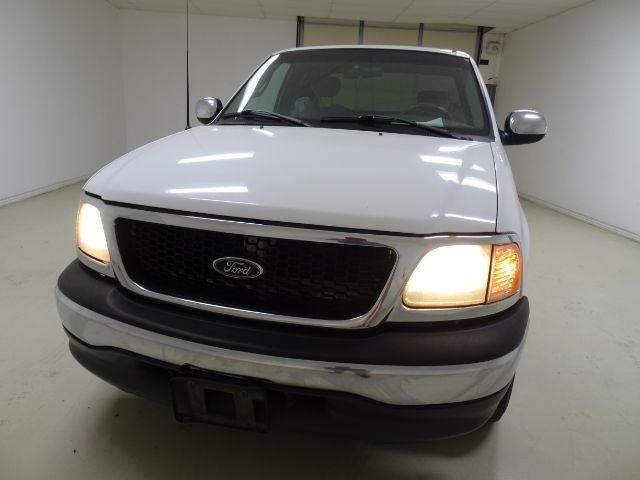 Ford F-150 Supercab 139" Lariat 2001