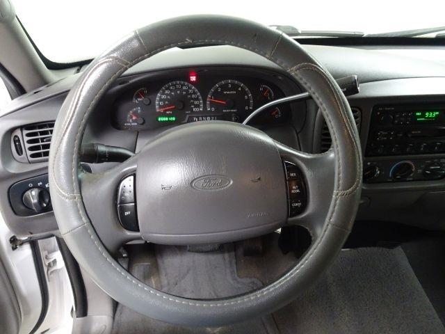 Ford F-150 Supercab 139" Lariat 2001