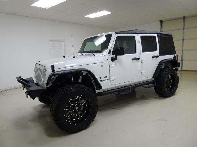 Jeep Wrangler Unlimited 4WD 4dr Sport 2016