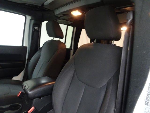 Jeep Wrangler Unlimited 4WD 4dr Sport 2016