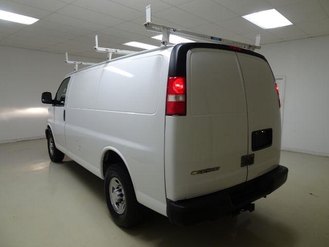 Chevrolet Express Cargo Van RWD 3500 135" 2019