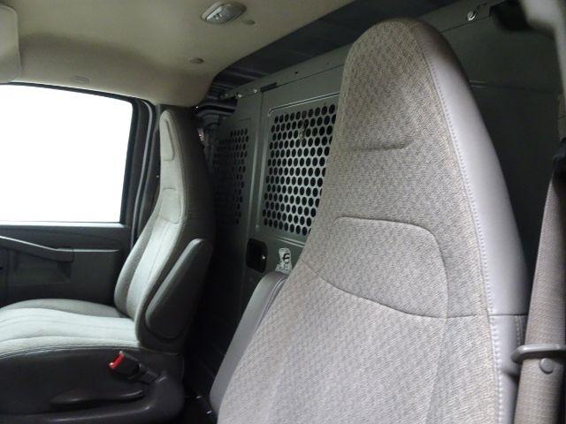 Chevrolet Express Cargo Van RWD 3500 135" 2019