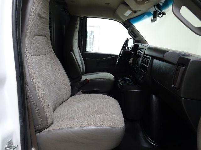 Chevrolet Express Cargo Van RWD 3500 135" 2019