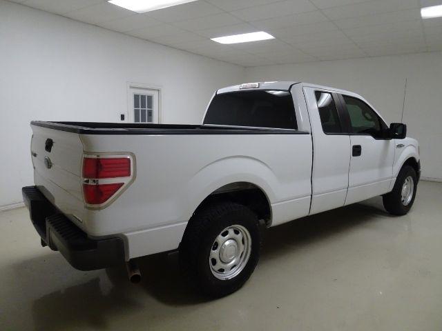 Ford F-150 2WD SuperCab 145" Lariat 2014
