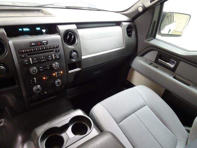 Ford F-150 2WD SuperCab 145" Lariat 2014