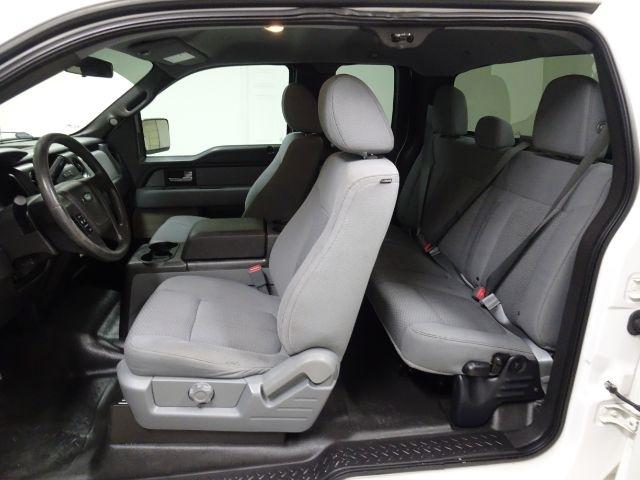Ford F-150 2WD SuperCab 145" Lariat 2014