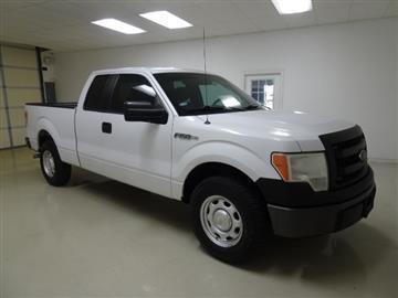 2014 Ford F-150 2WD SuperCab 145" Lariat