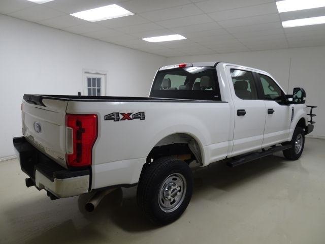 Ford Super Duty F-250 SRW King Ranch 4WD Crew Cab 8' Box 2019