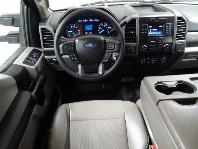 Ford Super Duty F-250 SRW King Ranch 4WD Crew Cab 8' Box 2019