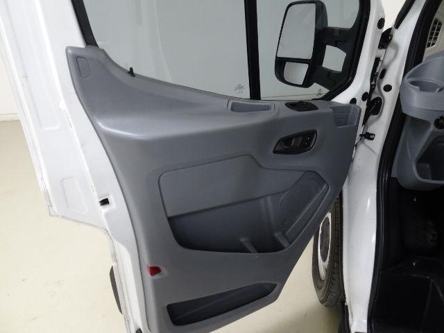 Ford Transit Van T-250 148" Med Rf 9000 GVWR Sliding RH Dr 2019