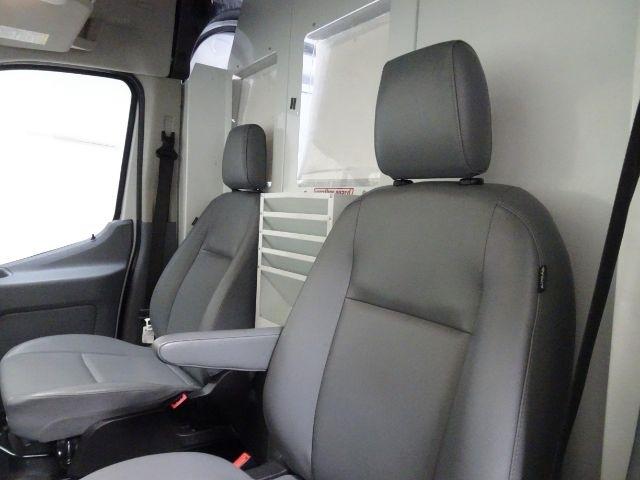 Ford Transit Van T-250 148" Med Rf 9000 GVWR Sliding RH Dr 2019