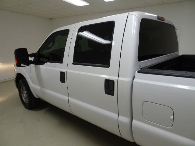 Ford Super Duty F-350 SRW 2WD Crew Cab 156" King Ranch 2016