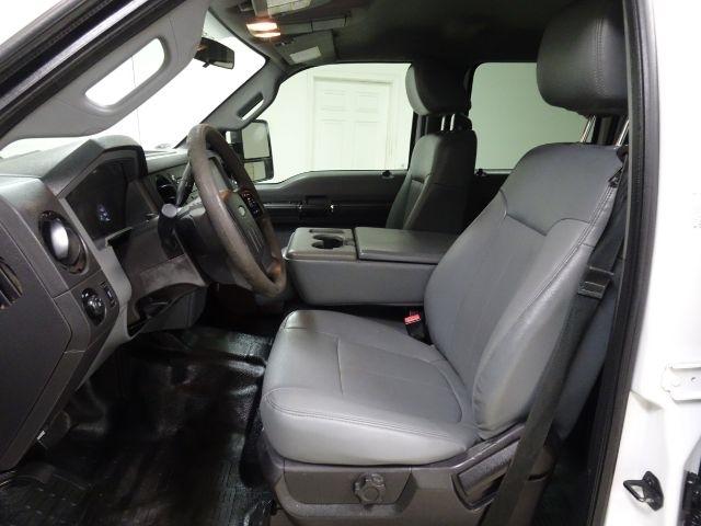 Ford Super Duty F-350 SRW 2WD Crew Cab 156" King Ranch 2016