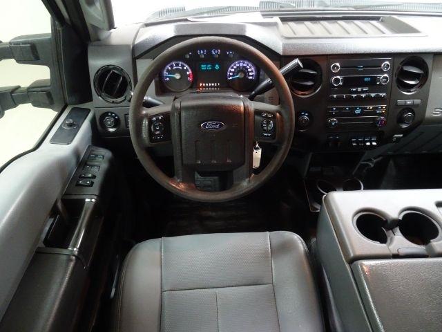 Ford Super Duty F-350 SRW 2WD Crew Cab 156" King Ranch 2016