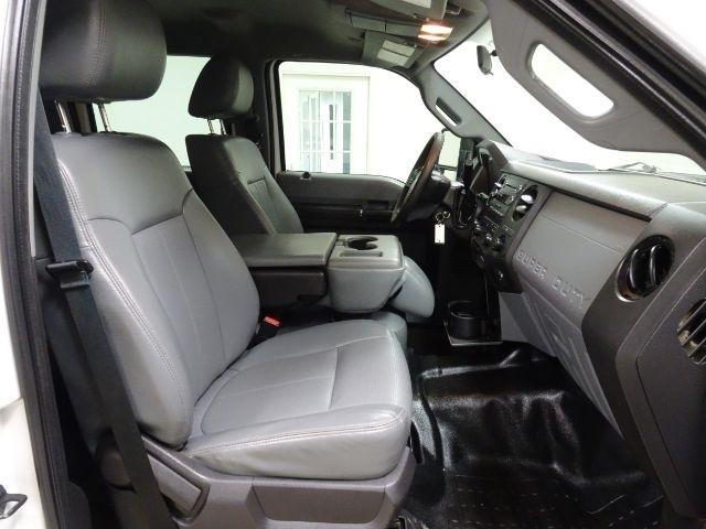 Ford Super Duty F-350 SRW 2WD Crew Cab 156" King Ranch 2016