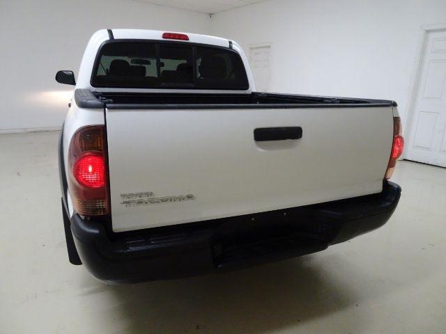 Toyota Tacoma 2WD Double Cab I4 AT (Natl) 2013